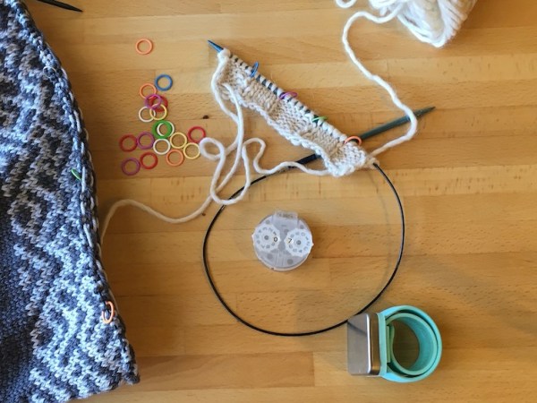 Using Stitch Markers and Row&nbsp;Counters